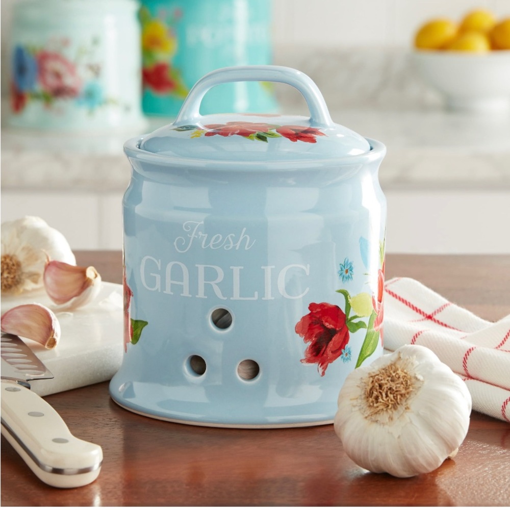 SOLD OUT IN STORES - The Pioneer Woman Spring Bouquet 5.7-inch Garlic Keeper